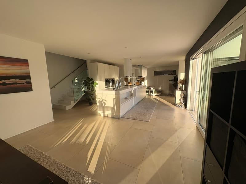 Villa indipendente con piscina, vista aperta e riservatezza assoluta (4)