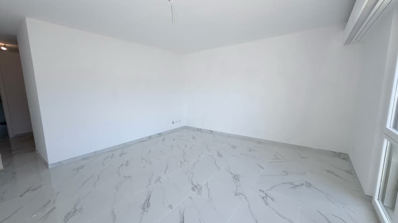 Lugano-Breganzona: elegante 3.5 locali di 105 m², ristrutturato a nuovo con terrazzo (3)