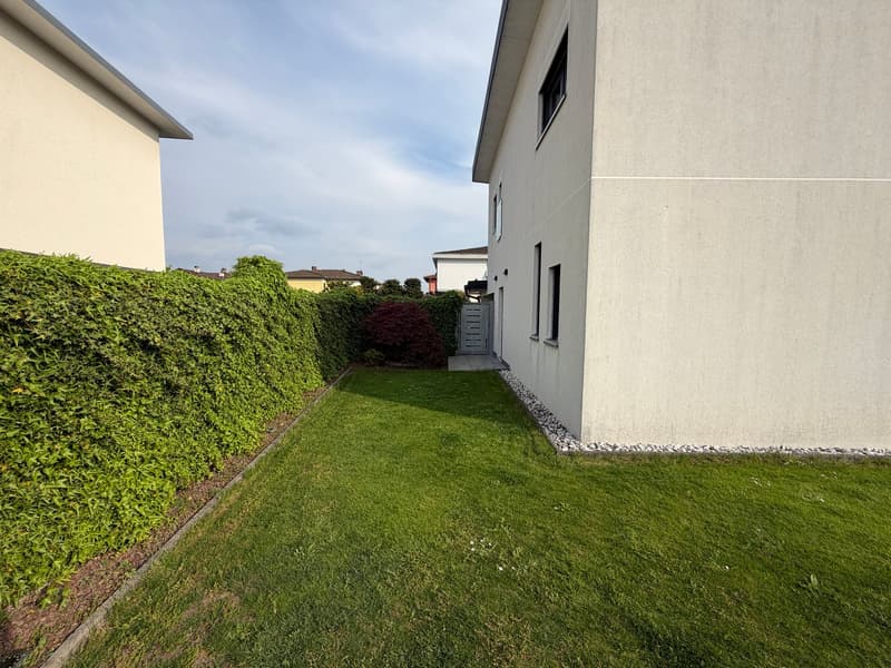 Moderna villa unifamiliare 5.5 locali con giardino (4)
