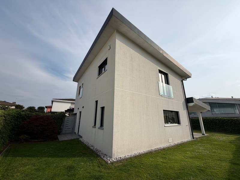 Moderna villa unifamiliare 5.5 locali con giardino (3)