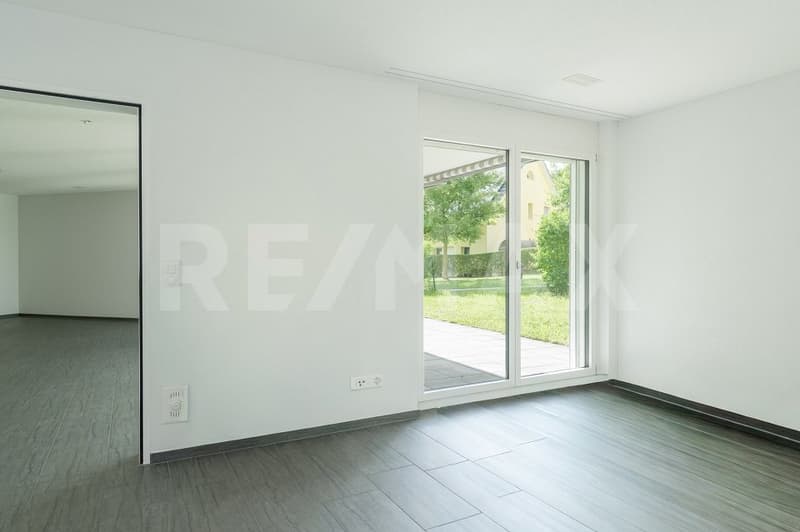 Moderne 2.5Zimmer-Wohnung mit Garten (6)