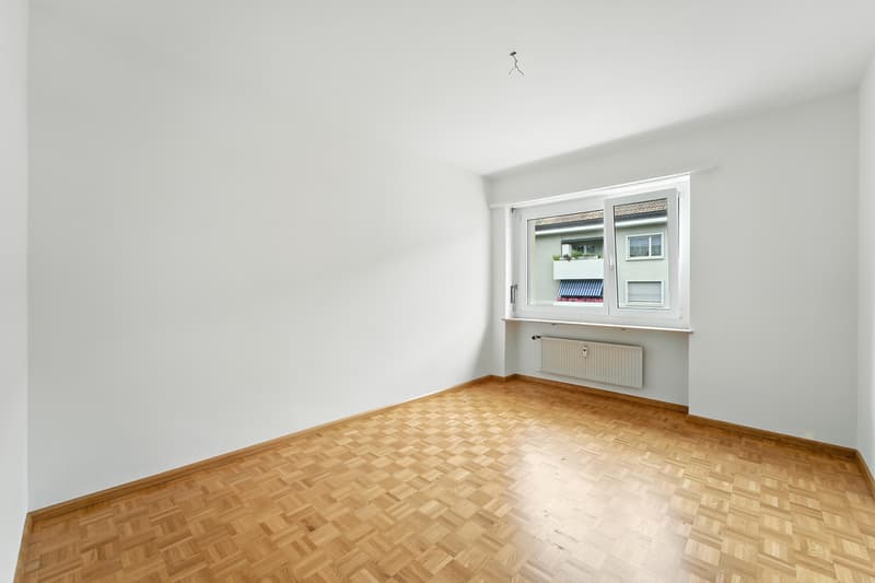 02_3.5_Zi_Whg_-_2.OG_-_Helvetierstrasse_29_4125_Riehen_1.jpg