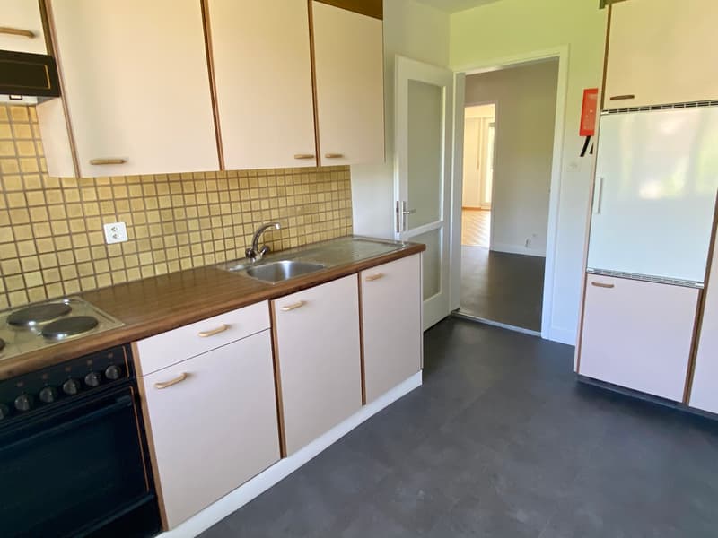 Schöne 3-Zimmer-Wohnung mit Balkon an ruhiger Lage (4)