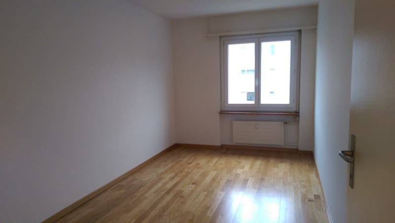 Sonnige 3-Zimmerwohnung mit Balkon und Lift (6)