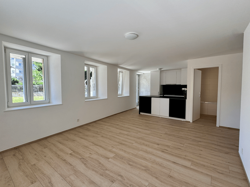 Charmant appartement de 4,5 pièces avec jardin à Lucens (2)