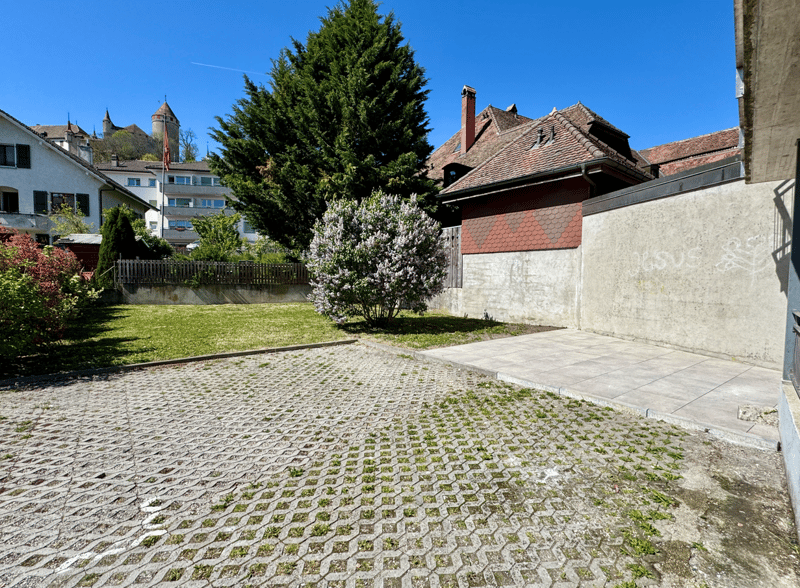Charmant appartement de 4,5 pièces avec jardin à Lucens (9)