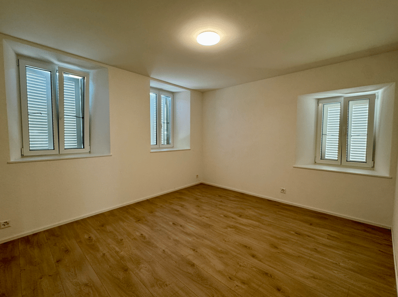 Charmant appartement de 4,5 pièces avec jardin à Lucens (10)