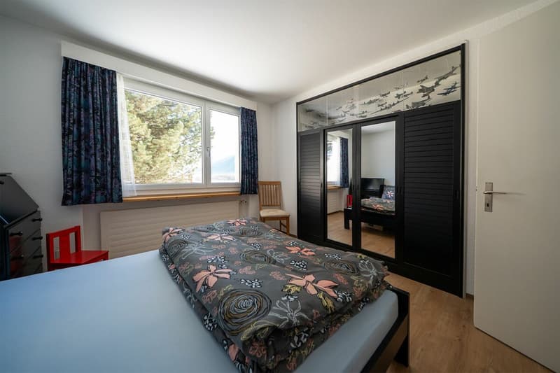 Chesa Muntarütsch - Helle 4-Zimmerwohnung mit Südbalkon und freier Bergsicht (10)