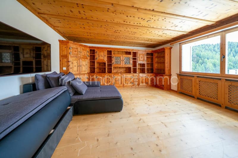 Chesa Ova Cotschna - Exklusive 4.5 Zimmer Wohnung im 8. Stock (1)