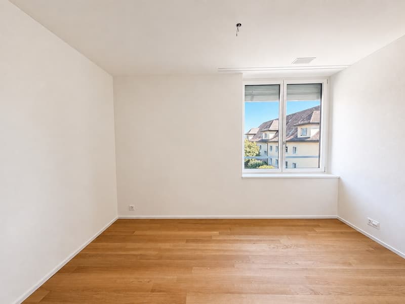 ERSTBEZUG wunderbare 3.5-Zimmer-Neubauwohnung mit Eigentumsstandard und Uetlibergblick (10)