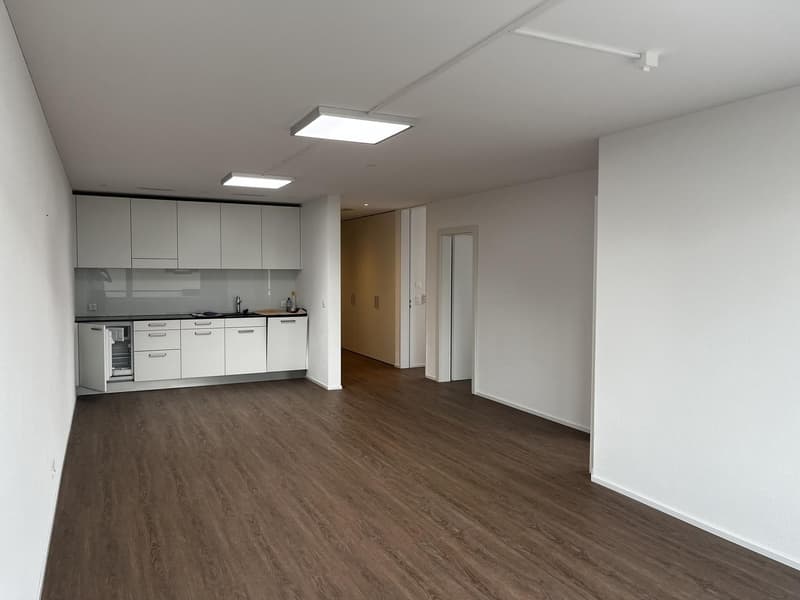 ausgebaute Büro oder Schule (4)