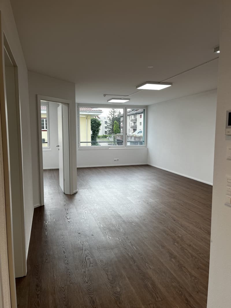 ausgebaute Büro oder Schule (9)