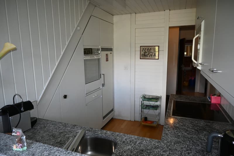 Charmante 4-Zimmer-Maisonette-Wohnung mit atemberaubendem Ausblick in Grindelwald (5)