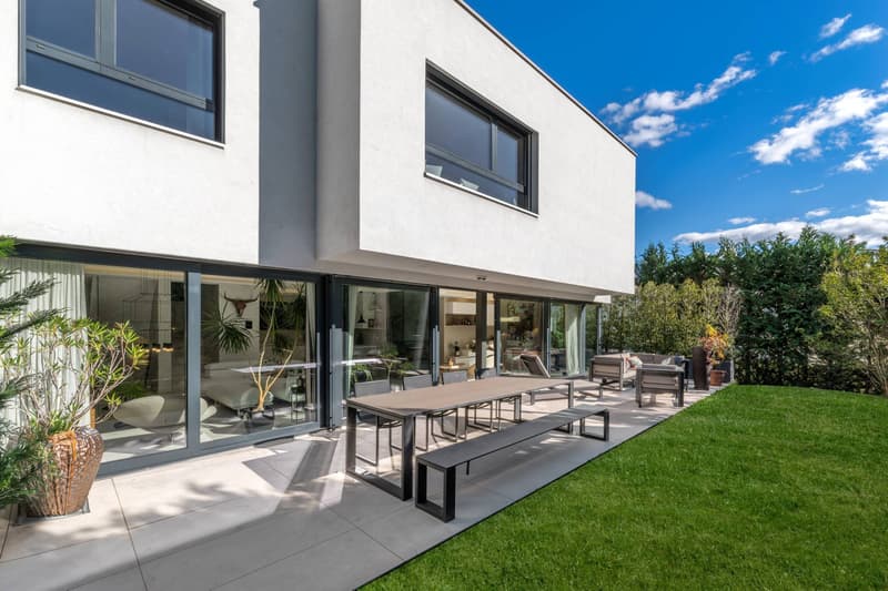 Superbe villa contemporaine très haut de gamme, Minergie. En exclusivité ! (12)