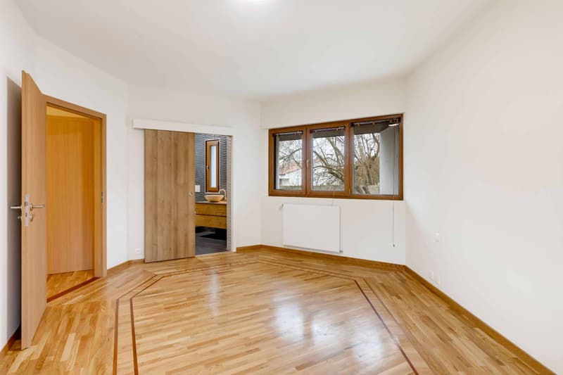 Belle villa entièrement rénovée avec piscine (6)