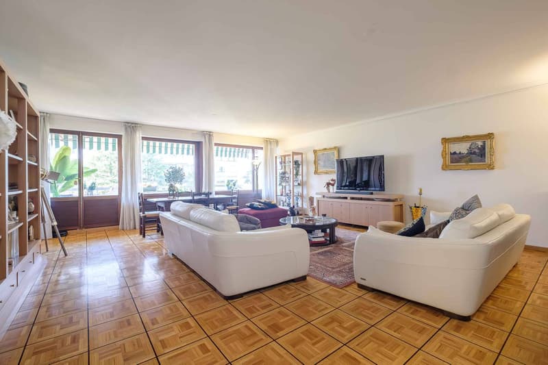 Bel appartement traversant de 6 pièces (2)