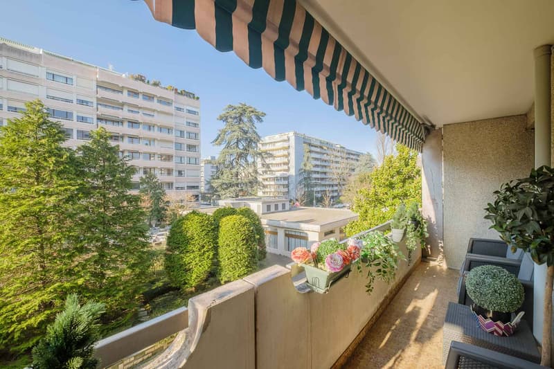 Bel appartement traversant de 6 pièces (4)