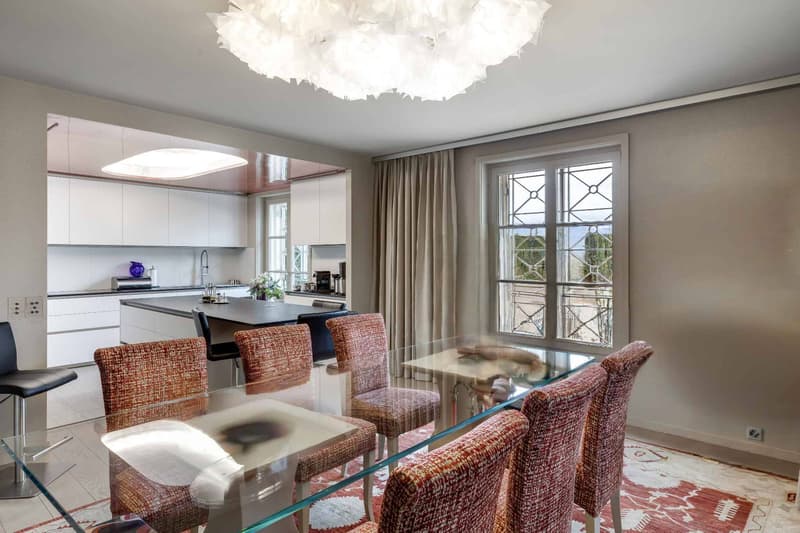 Superbe appartement rénové avec terrasse et jardin dans résidence de luxe (2)