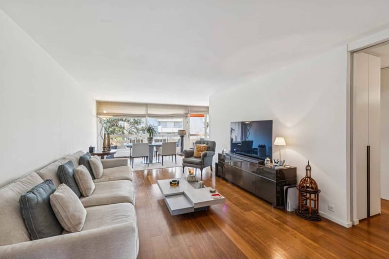 En exclusivité ! Bel appartement traversant en étage élevé (2)