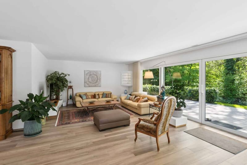 En exclusivité ! Immeuble mixte divisé en deux logements de plain-pied (4)