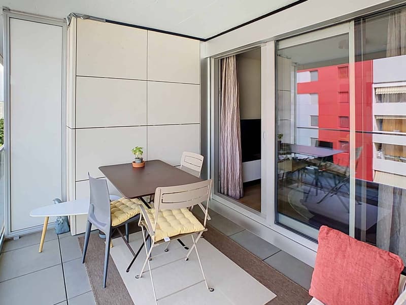 EN EXCLUSIVITE  Très bel appartement de 3 pièces dans une résidence de standing (6)