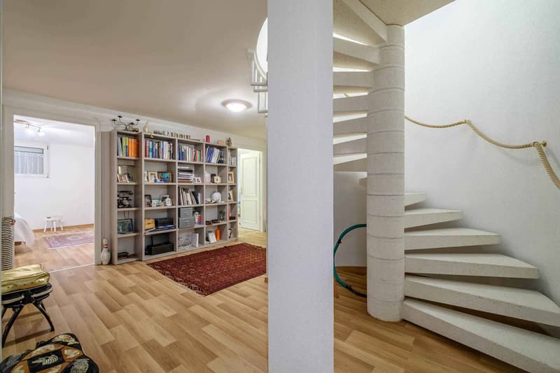 Agréable duplex de 5 pièces avec terrasse et jardin (8)