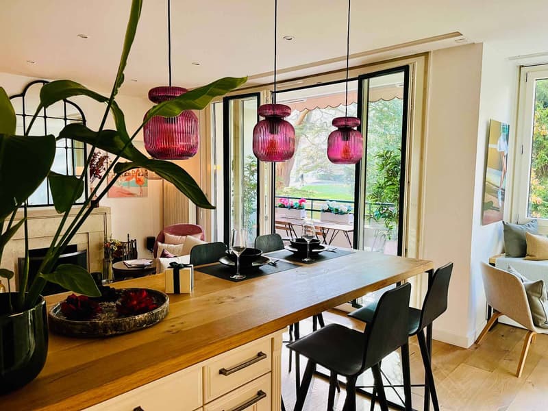 En exclusivité : Elégant appartement traversant de 3 pièces rénové avec balcons (3)