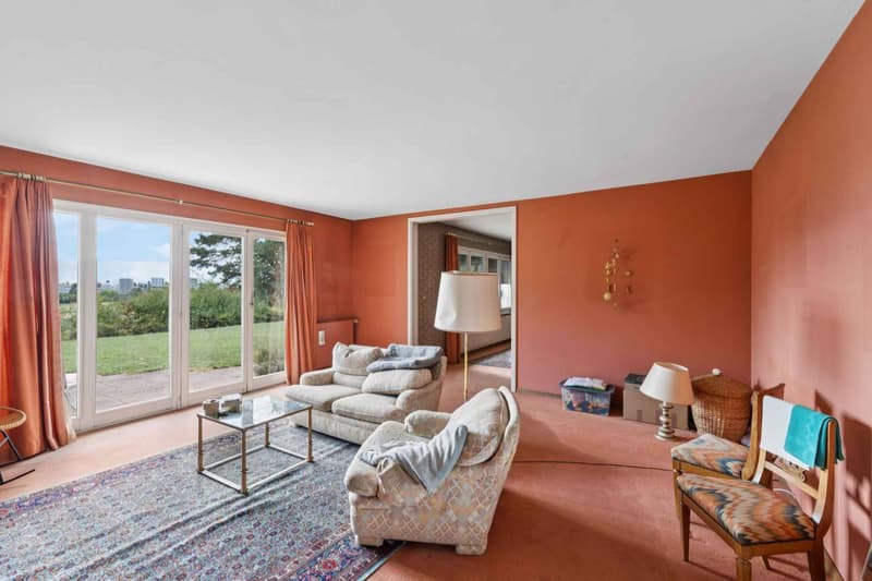Villa individuelle sur une vaste parcelle de plus de 8'000 m² (4)