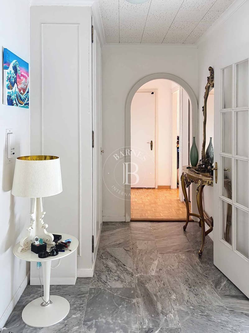 Bel appartement de 4 pièces en étage élevé au coeur de Champel (5)