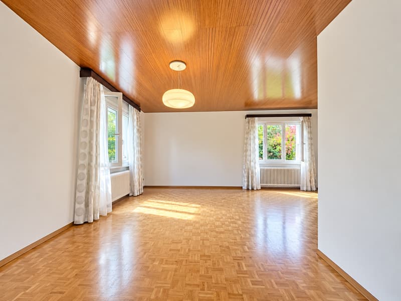 Villa familiale de plain-pied, à rénover, au calme (3)
