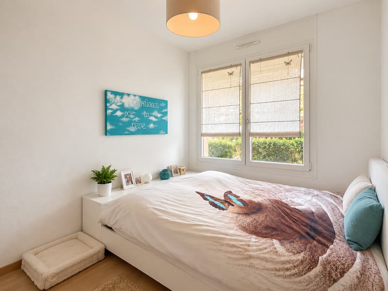 Bel appartement traversant de 5 pièces avec terrasse, immeuble MINERGIE (9)