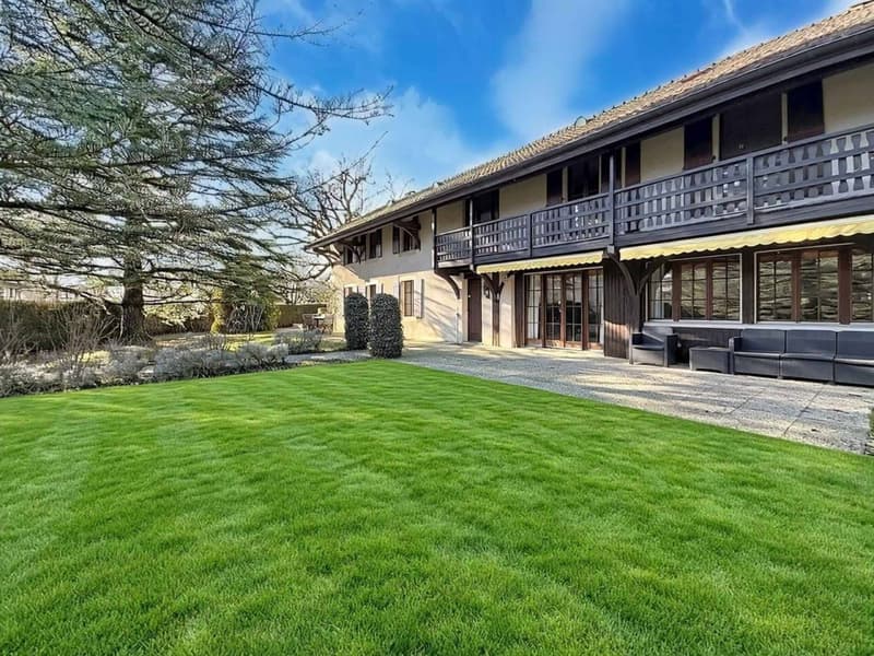 CO-EXCLUSIVITE ! Magnifique propriété de caractère proche de Nyon (13)