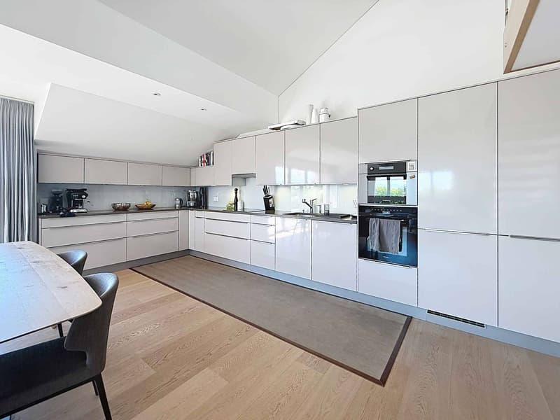 EXCLUSIVITE - Spacieux et lumineux appartement de 4,5 pièces + mezzanine (4)