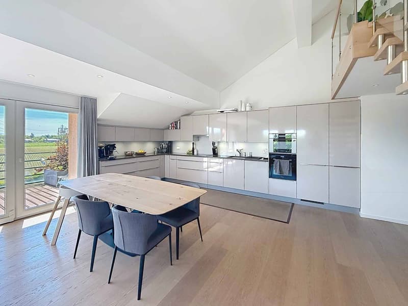 EXCLUSIVITE - Spacieux et lumineux appartement de 4,5 pièces + mezzanine (3)