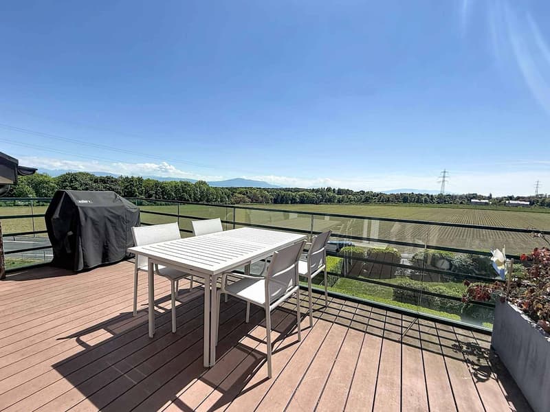EXCLUSIVITE - Spacieux et lumineux appartement de 4,5 pièces + mezzanine (11)