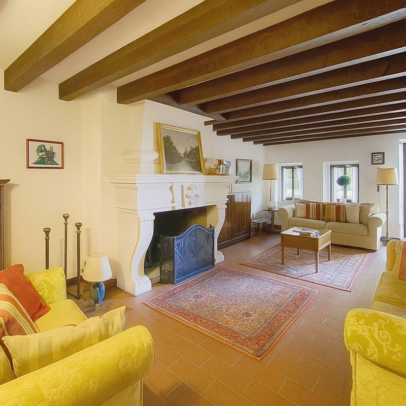 Grande maison familiale avec piscine et vaste parcelle arborisée (2)