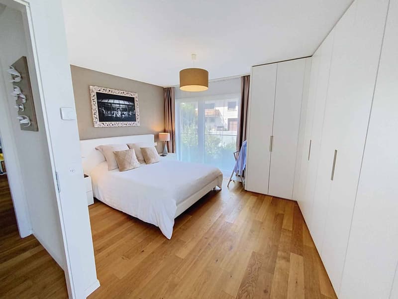 YENS Bel appartement lumineux avec une agréable échappée sur le lac (9)