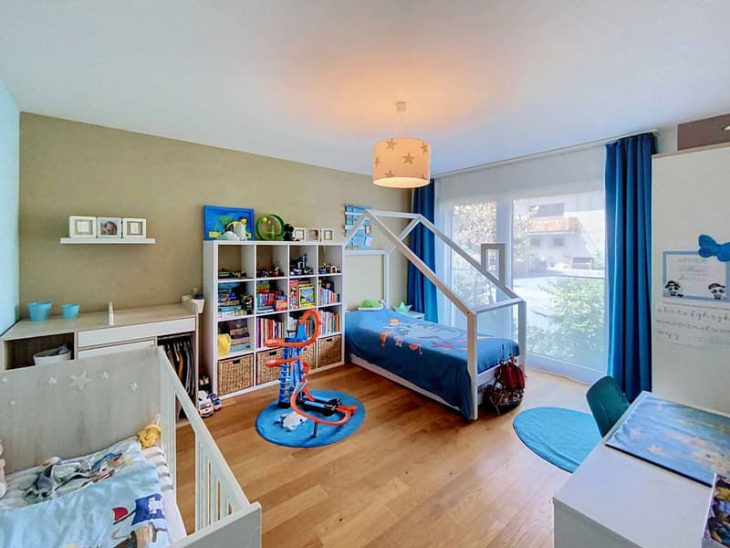 YENS Bel appartement lumineux avec une agréable échappée sur le lac (8)