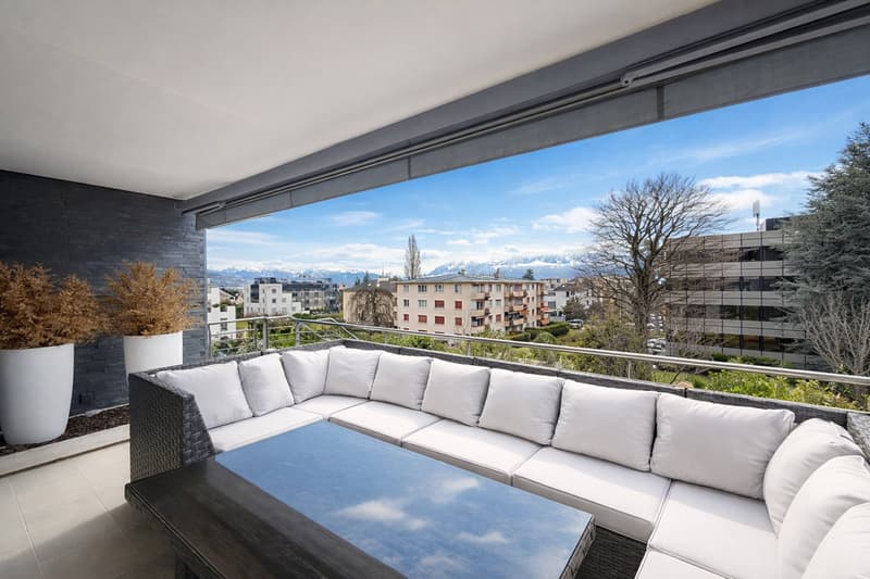 Duplex contemporain avec jardin privatif et vue sur les Alpes à Pully Sud (4)