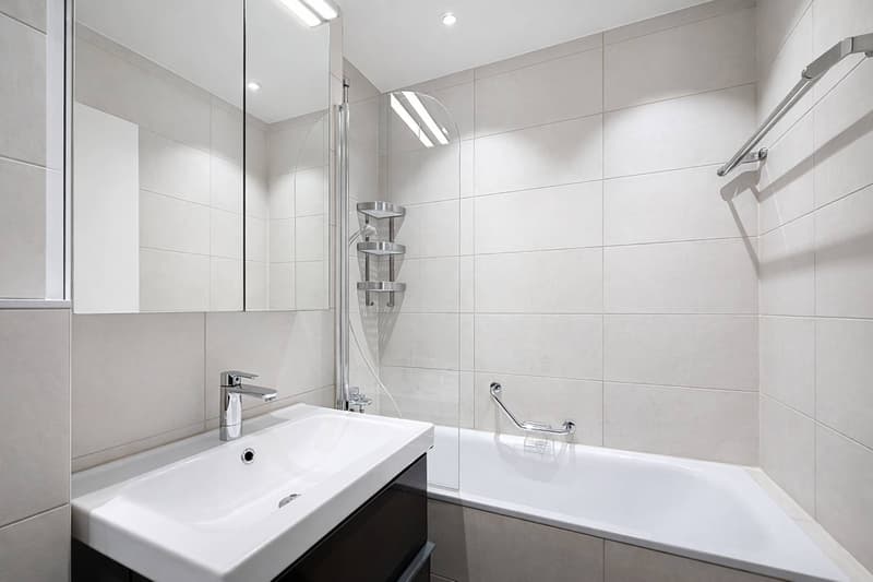 Appartement 5.5 pièces rénové avec studio indépendant (10)