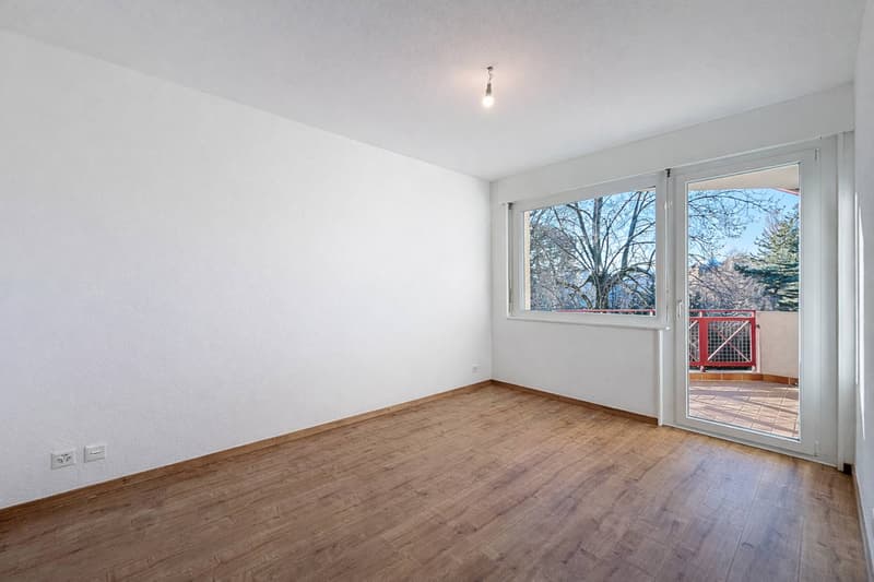 Appartement 5.5 pièces rénové avec studio indépendant (9)