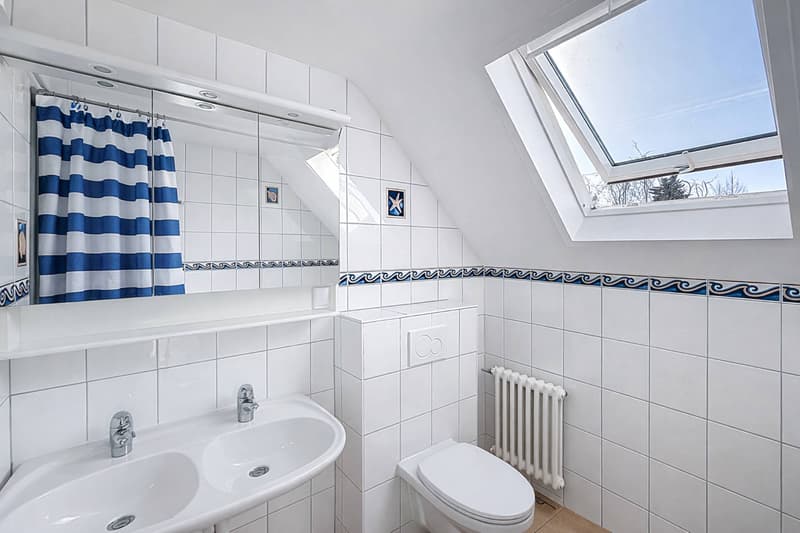 Élégante villa familiale avec piscine intérieure, sauna et hammam (10)