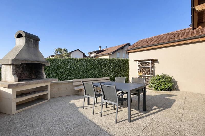Villa avec piscine chauffée et vue dégagée à Villars-Sainte-Croix (10)