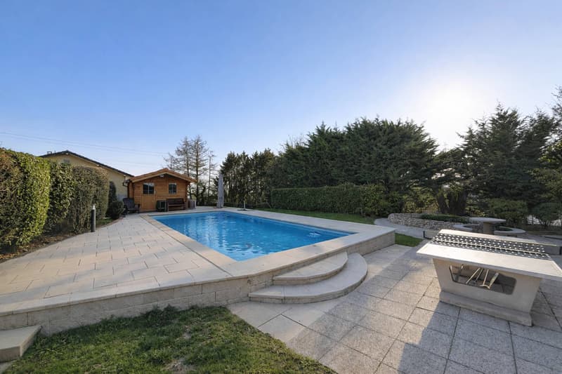 Villa avec piscine chauffée et vue dégagée à Villars-Sainte-Croix (11)