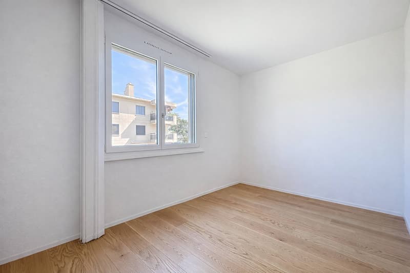 Appartement de standing de 4.5 pièces au cadre sécurisé et verdoyant (11)