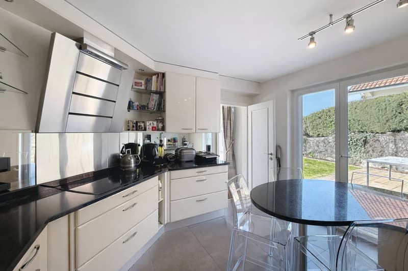 Villa individuelle de 6,5 pièces dans un environnement calme (4)