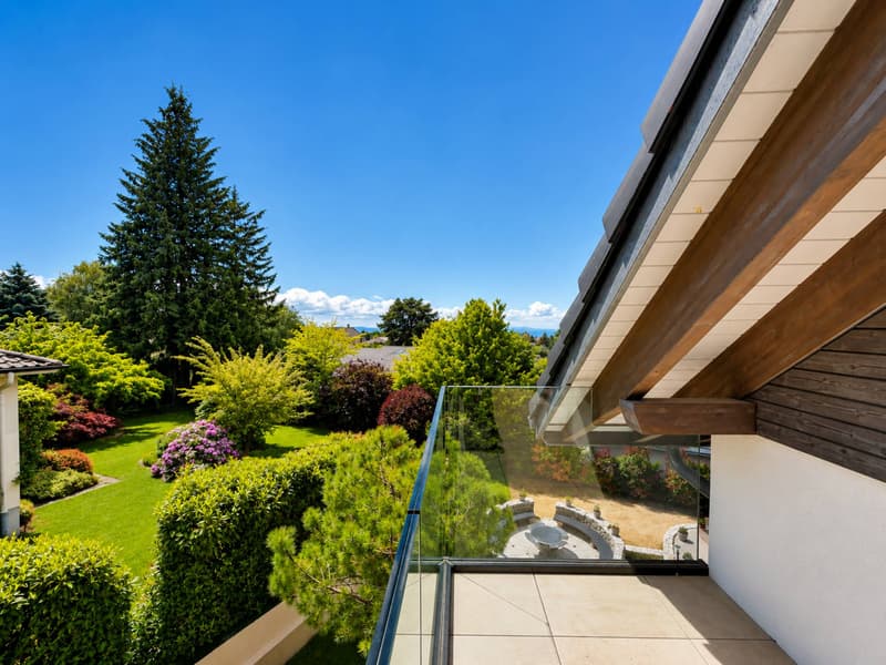 Propriété contemporaine avec piscine & espace bien-être (9)
