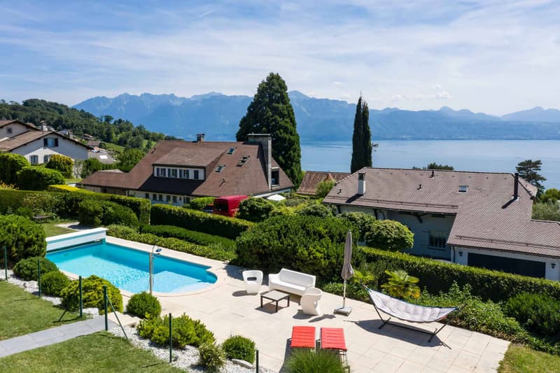 Villa individuelle de 325 m2 avec une belle vue sur le lac et les montagnes (5)