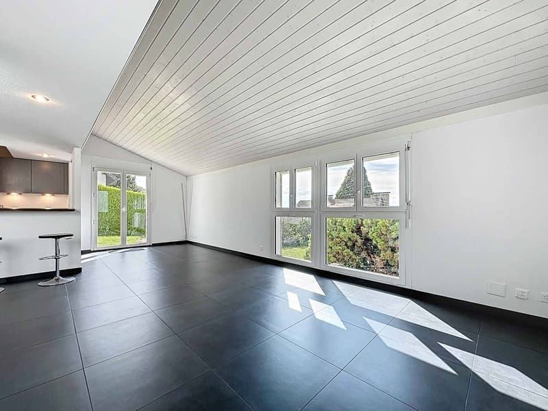 Villa individuelle de 325 m2 avec une belle vue sur le lac et les montagnes (11)