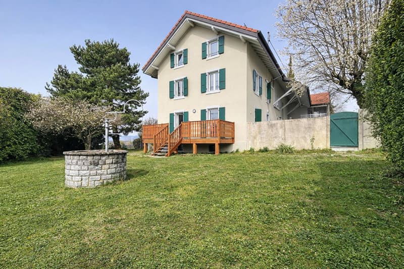 Triplex de 4.5 pièces - grand jardin et vue partielle sur lac (2)